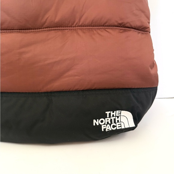 The North Face Nuptse Tote Puffer Travel Bag Overnight Laptop Diaper Weekend - Picture 4 of 9